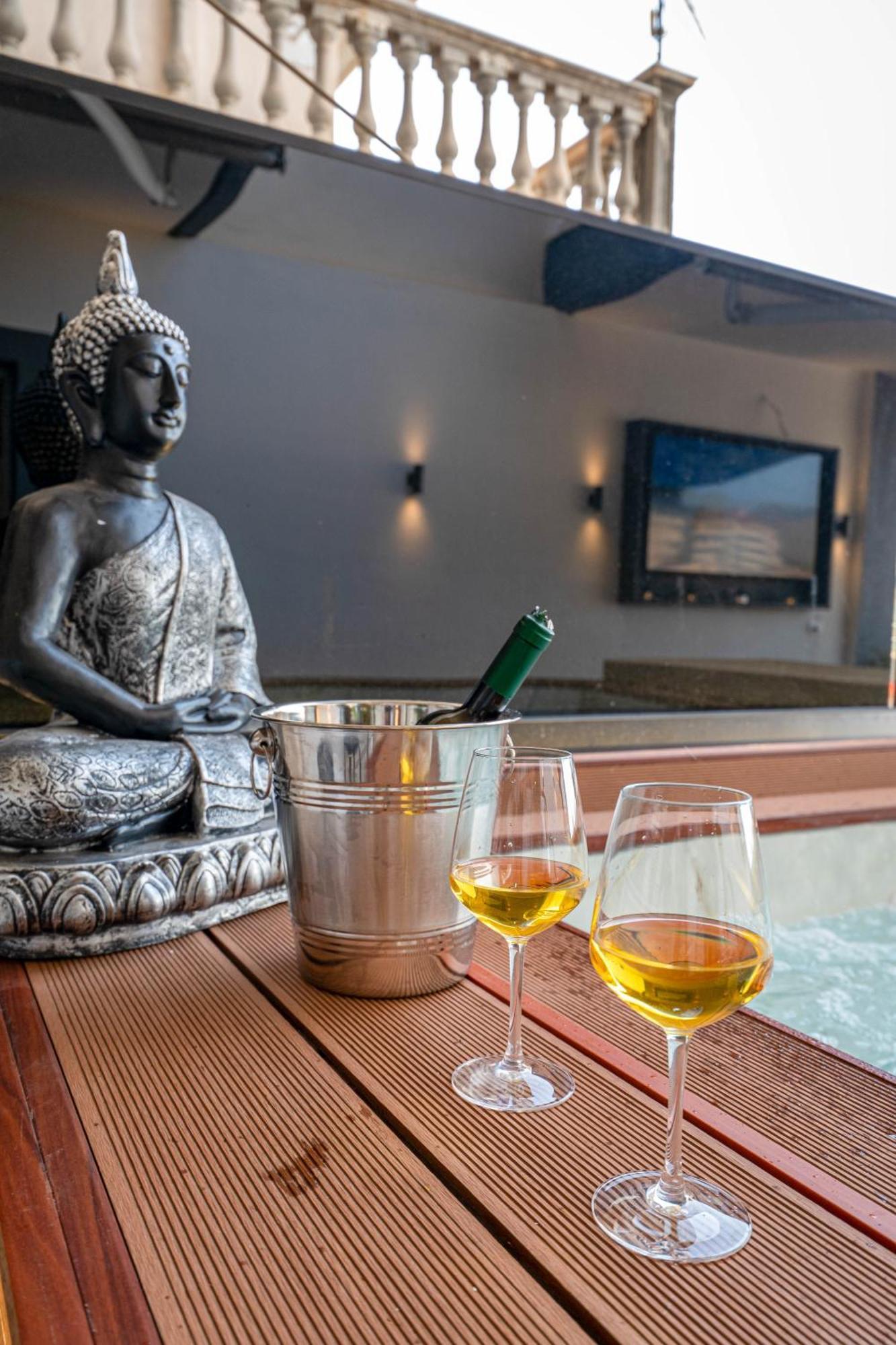 Mato Luxury Apartments Sarandë Eksteriør bilde